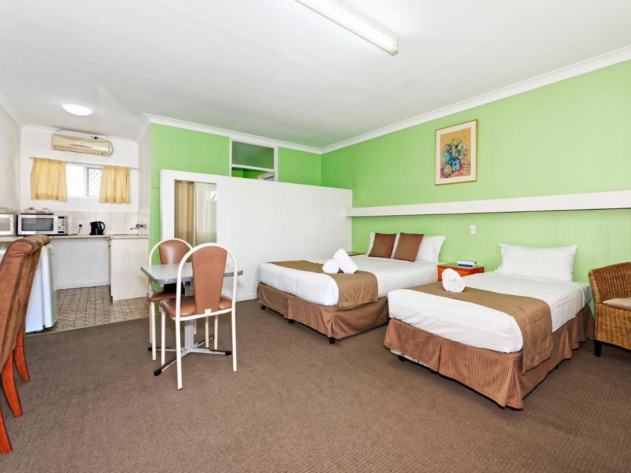 Riviera Motel Бандаберг Экстерьер фото